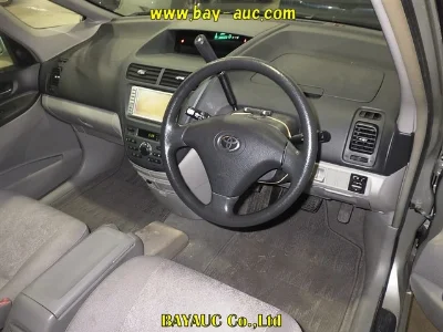 TOYOTA OPA