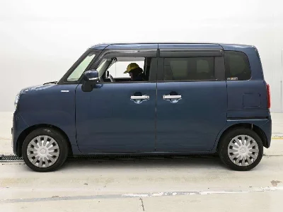 SUZUKI WAGON R SMILE