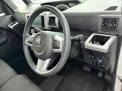 TOYOTA PIXIS MEGA