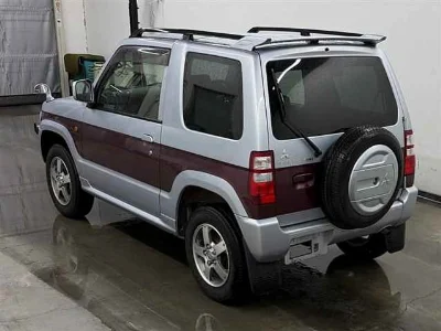 MITSUBISHI PAJERO MINI