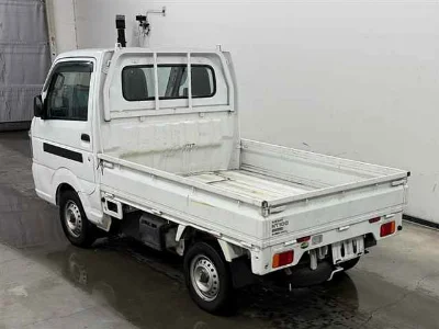 NISSAN CLIPPER TRUCK