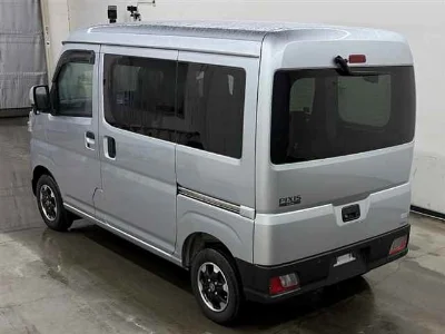 TOYOTA PIXIS VAN