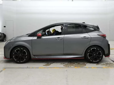NISSAN AURA
