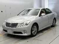 Цена авто Toyota Crown с аукционов Японии, номер кузова GRS200, пробег 35 000, оценка 7
