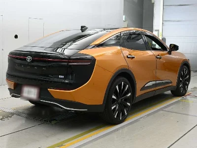 TOYOTA CROWN CROSSOVER