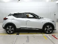 Цена авто Nissan Kicks с аукционов Японии, номер кузова P15, пробег 132 000, оценка 8