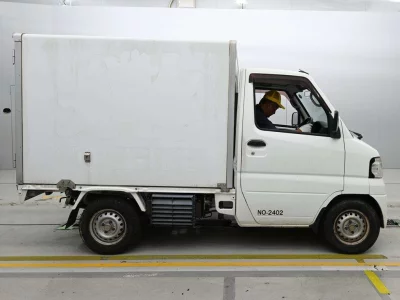 MITSUBISHI MINICAB TRUCK