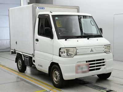 MITSUBISHI MINICAB TRUCK