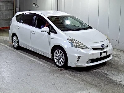 TOYOTA PRIUS ALPHA
