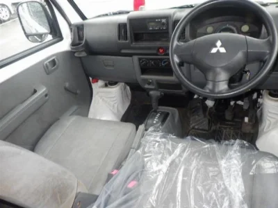 MITSUBISHI MINICAB MIEV