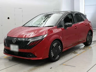 NISSAN AURA
