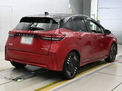 NISSAN AURA