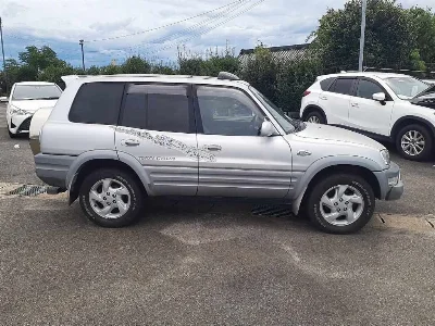 TOYOTA RAV4 J
