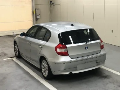 BMW 1 SERIES
