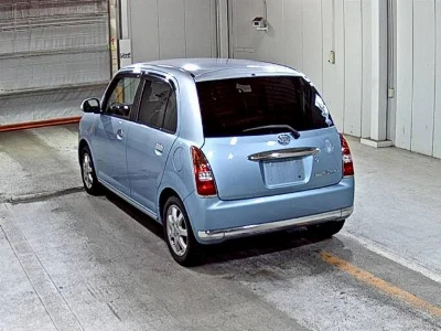 Daihatsu Mira Gino