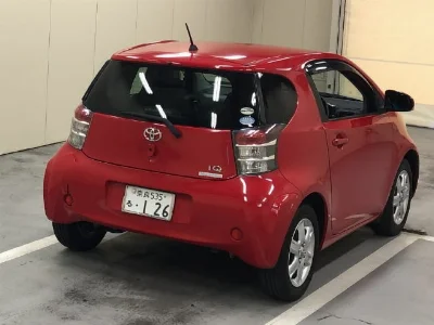 Toyota iQ