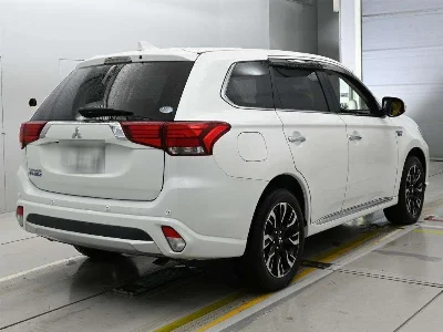 MITSUBISHI OUTLANDER PHEV