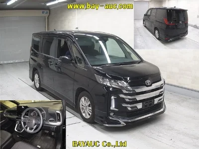 TOYOTA NOAH