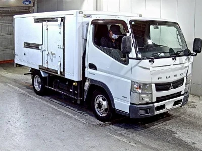 MITSUBISHI CANTER