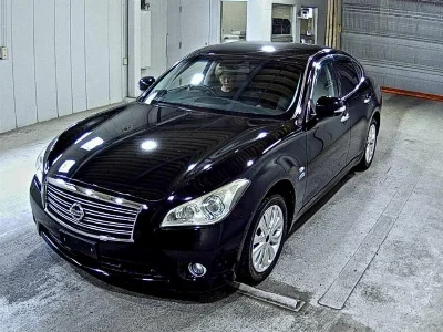 NISSAN FUGA