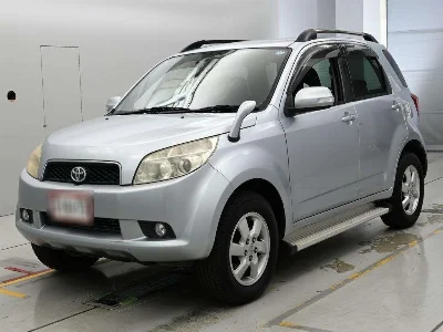 TOYOTA RUSH