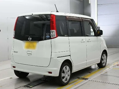 NISSAN ROOX