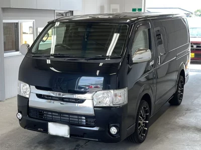 TOYOTA REGIUS VAN