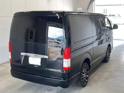 TOYOTA REGIUS VAN