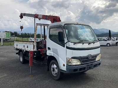 TOYOTA DYNA