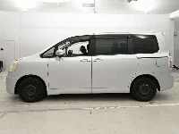 Цена авто Toyota Noah с аукционов Японии, номер кузова ZRR70G, пробег 206 000, оценка 2