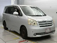 Цена авто Toyota Noah с аукционов Японии, номер кузова ZRR70G, пробег 206 000, оценка 2