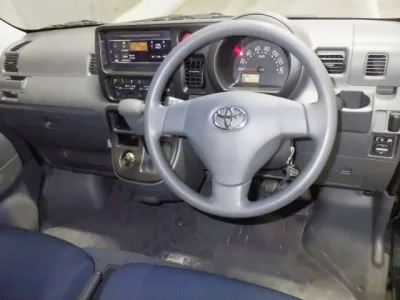 TOYOTA PIXIS VAN