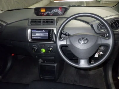 TOYOTA BB