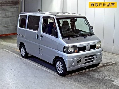 NISSAN CLIPPER VAN