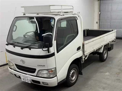 TOYOTA DYNA