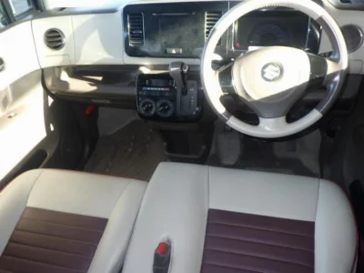 SUZUKI MRWAGON