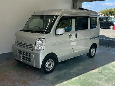 NISSAN CLIPPER VAN
