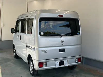 NISSAN CLIPPER VAN