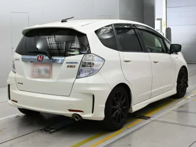 Honda FIT HYBRID