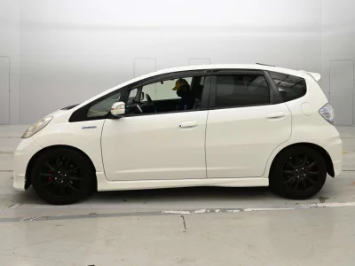 Honda FIT HYBRID