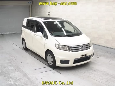HONDA FREED SPIKE
