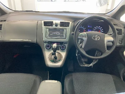 Toyota Mark X Zio