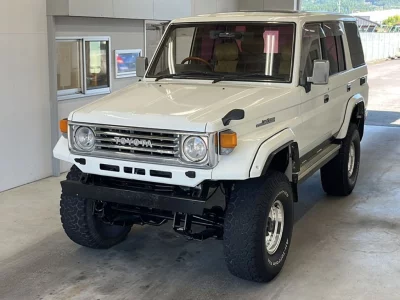 TOYOTA LAND CRUISER