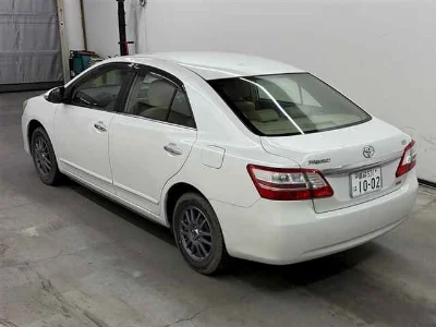 TOYOTA PREMIO