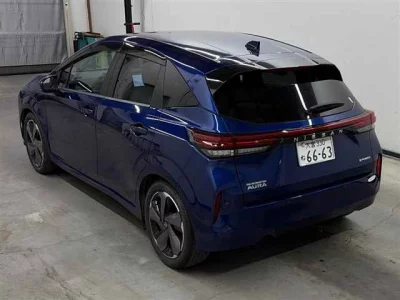NISSAN AURA