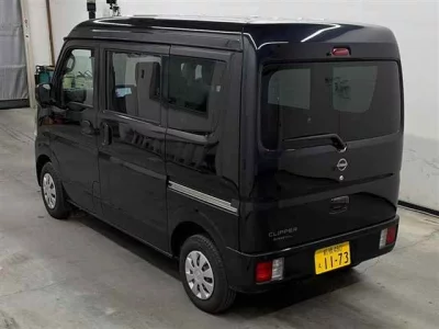 NISSAN CLIPPER VAN