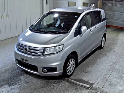 HONDA FREED SPIKE