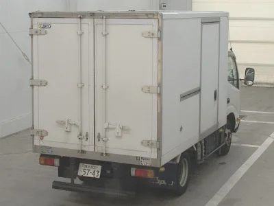 TOYOTA DYNA