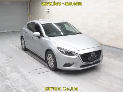MAZDA AXELA