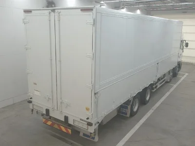 NISSAN UD